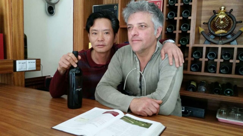 Inaugurazione wine bar prodotti made in Italy